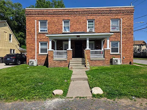 1301 E 12th St #2 Photo 1