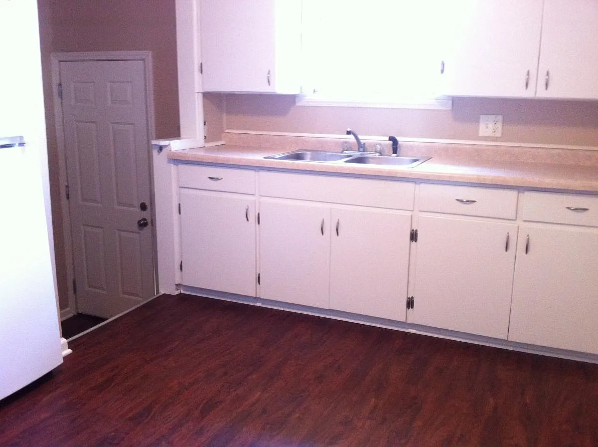 E 6th Street, Mishawaka — Photo 2