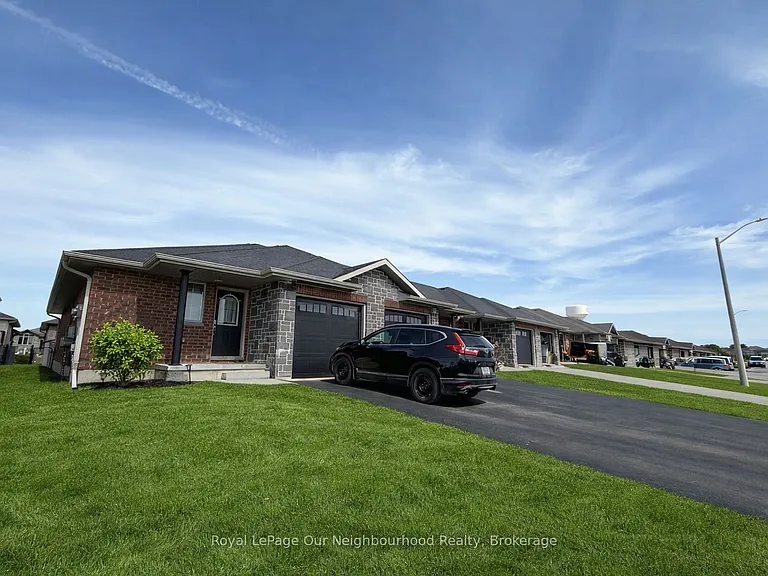 5 McIntosh Cres — Photo 5