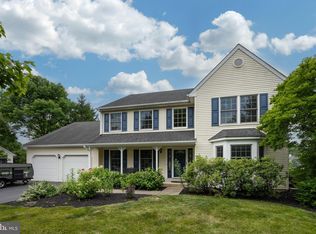 557 Paterno Dr, Harleysville, PA 19438