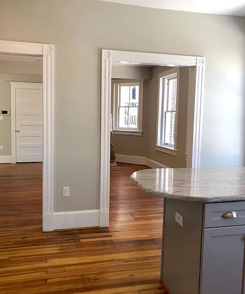 810 N Robinson St — Photo 3