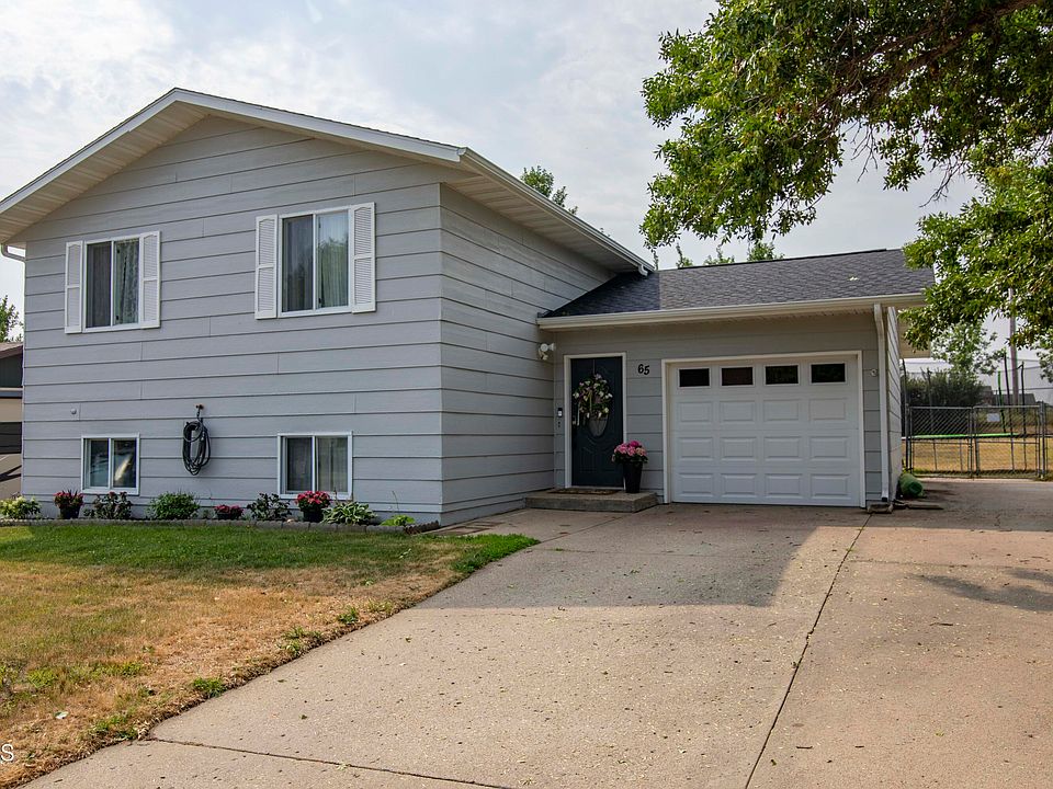 1st image of 65 Custer Dr