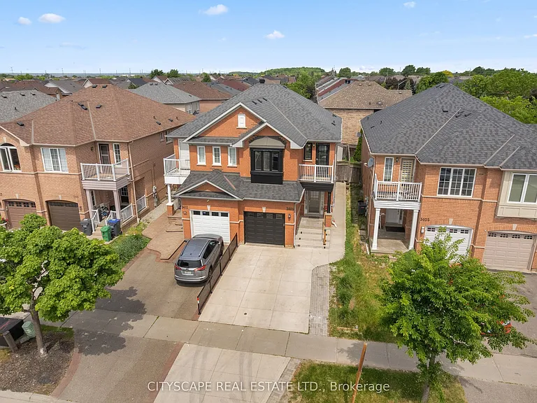 3409 McDowell Dr — Photo 2