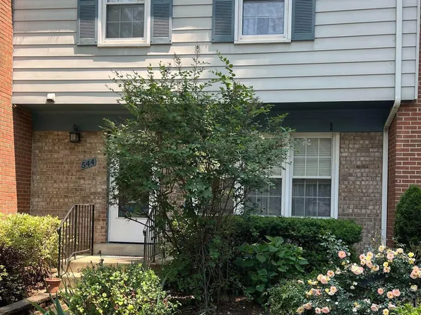 544 Monet Dr, Rockville, MD 20850