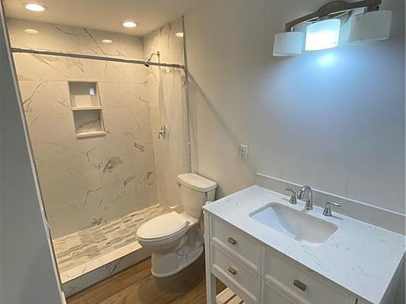 2nd image of 70 Colorado Ct #B-7