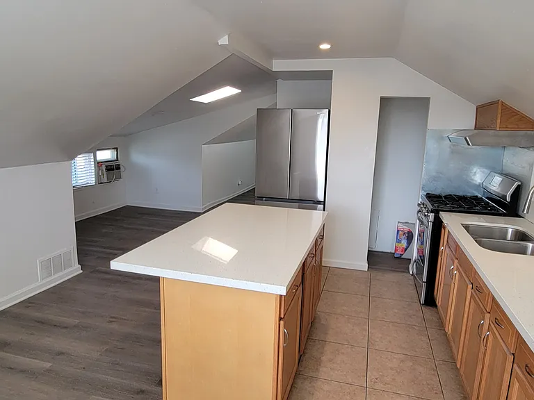 4421 Marlborough Ave #4423A — Photo 1