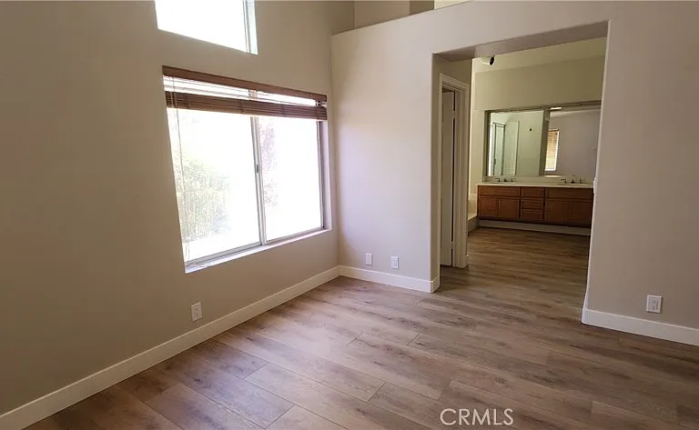13311 Saratoga Dr — Photo 11