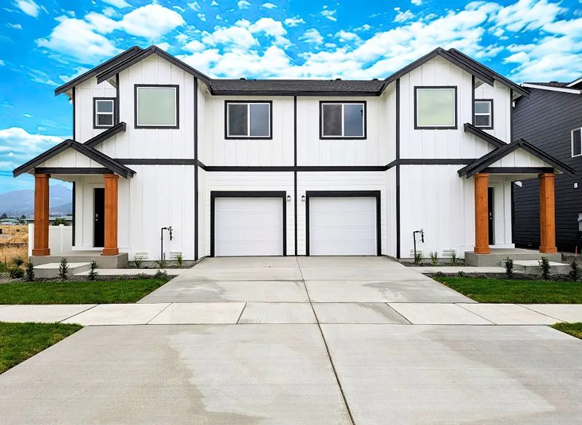 Building Photo - 1394 N Wilhelm Way