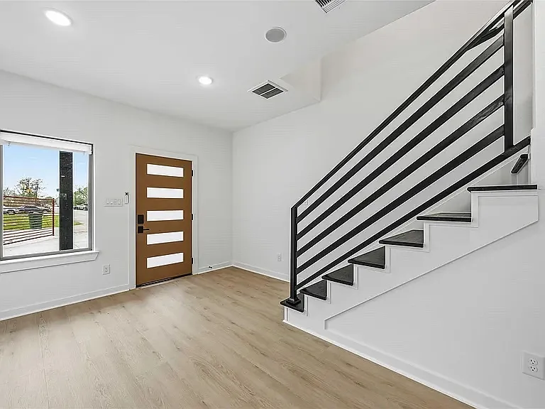 4916 Tronewood St #B — Photo 3