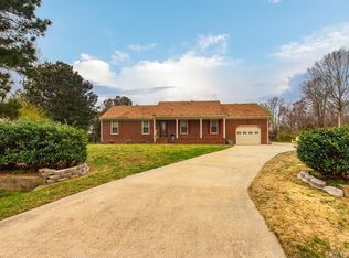 115 Laurel Ct, Moyock, NC 27958