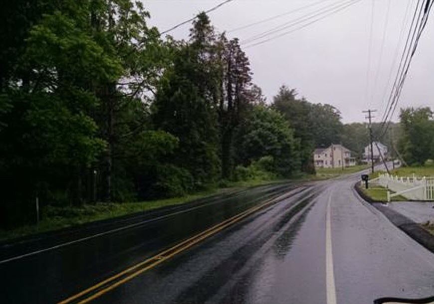 2nd image of 1466 Sunbury Rd