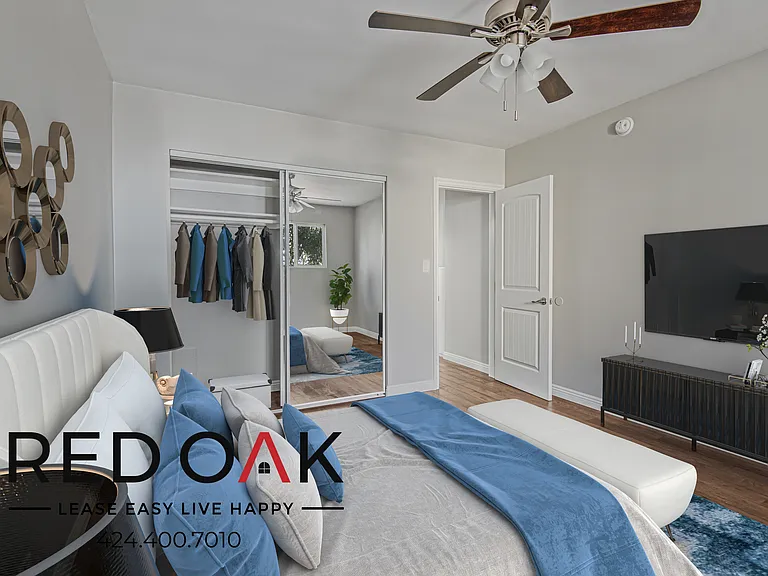 935 N Genesee Ave #5 — Photo 3