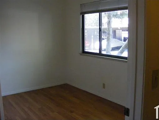 185 Union Ave — Photo 18