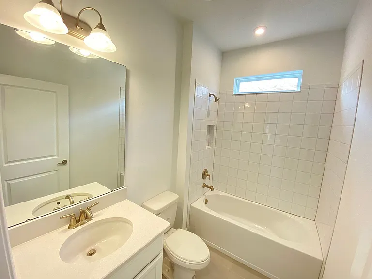 2182 Palm Tree Dr — Photo 2