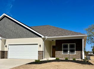 156 Chestnut Ln, Bluffton, OH 45817