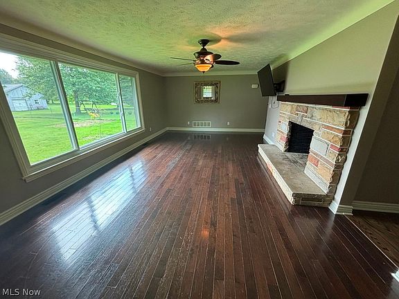 5th image of 11861 Summers Rd