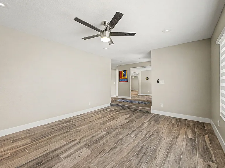 5017 E Acoma Dr — Photo 10