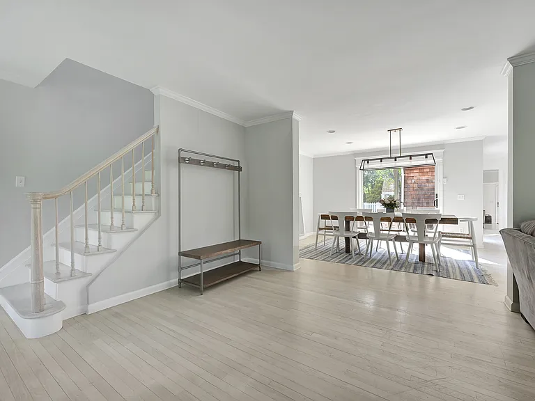 81 Gould St — Photo 6
