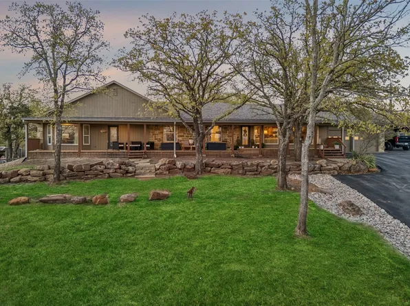 100 Swisher Rd, Shady Shores, TX 76208