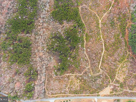 3rd image of 5190 Dickerson Rd