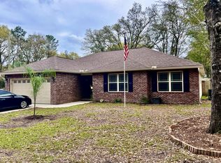 200 Mary Ln, Crestview, FL 32536