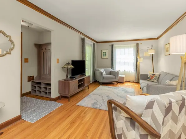 1101 Humboldt Ave, West Saint Paul, MN 55118