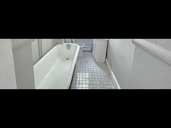 3rd image of 67-69 Fabyan Pl #L1
