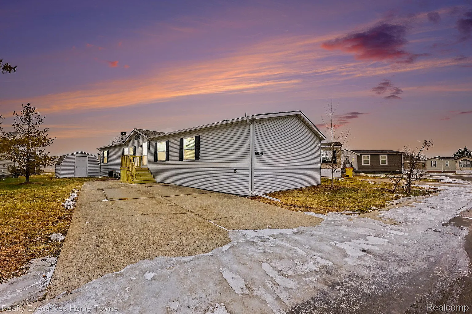 59227 Lewis Ln photo 1