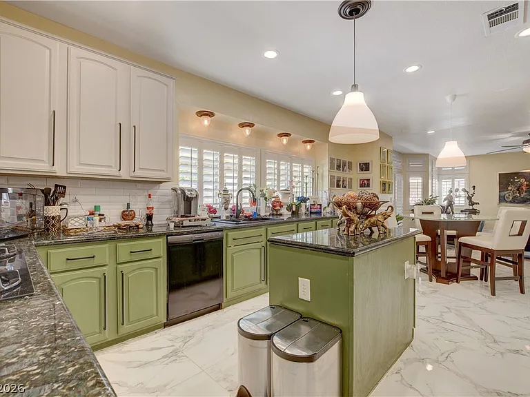 7613 Hackensack Ct — Photo 13
