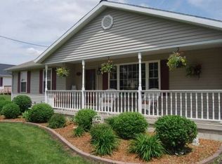 311 N East Ave, Amboy, IL 61310