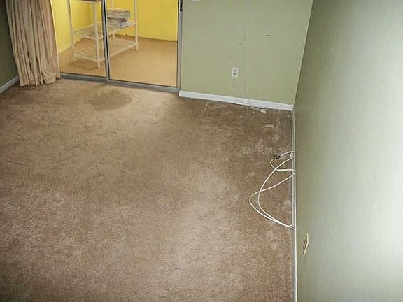 4th image of 209 NE Lincoln Cir N APT 309