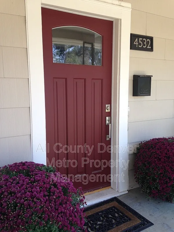 2 bed, 2.0 bath, 1700 sqft, $2,885 — Photo 4