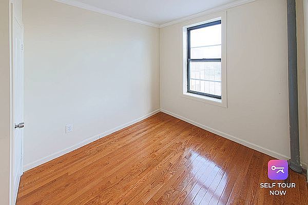 2nd image of 290 E 53rd St #D44