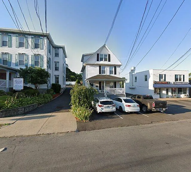 125 Tunxis Hill Rd — Photo 1