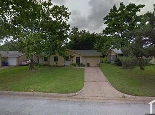 1303 Glenn Dr, Euless, TX 76039