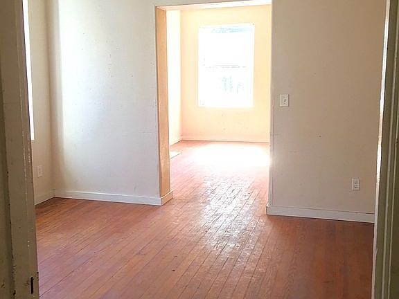 3rd image of 2843 Osage St