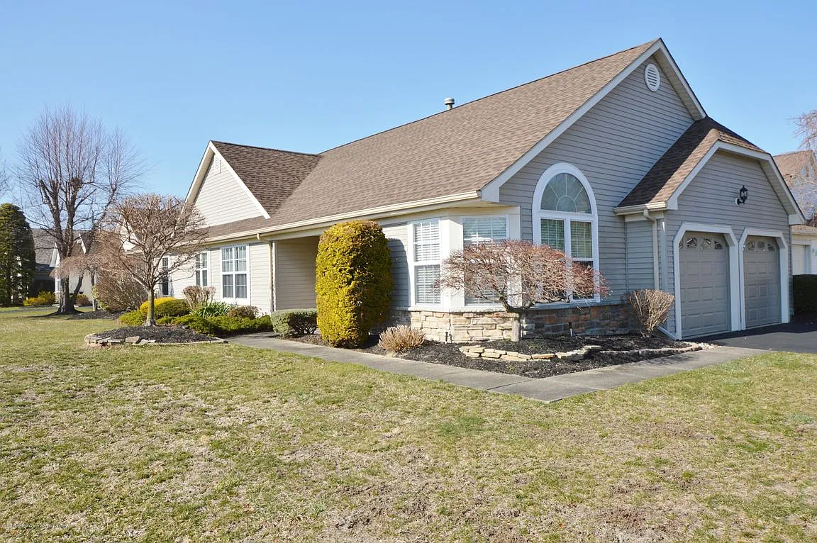 2674 Rockport Ln photo 1