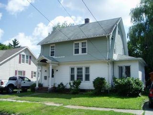 1st image of 510 Stowe St