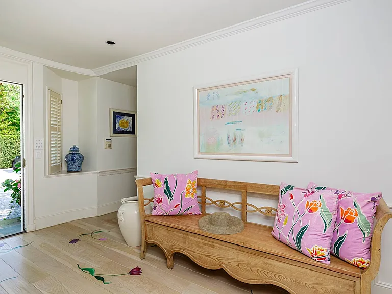 2 Fair Lea Rd — Photo 12