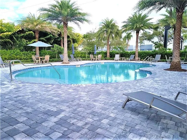 1851 Sandpiper Pointe Pl #1851 — Photo 10