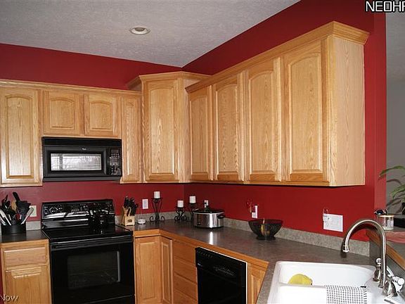 5th image of 902 Thornwood Dr