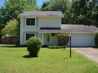 682 Koko Ct, Diamondhead, MS 39525
