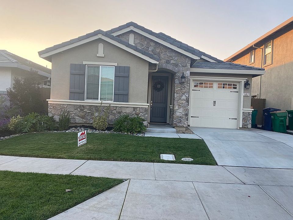 1st image of 1857 Larkspur Ln