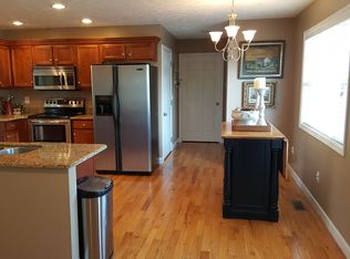 18 Angela Dr, Scott Depot, WV 25560