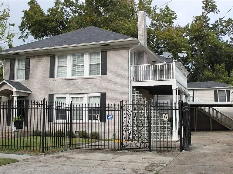 1409 Wentworth St #1 — Photo 1