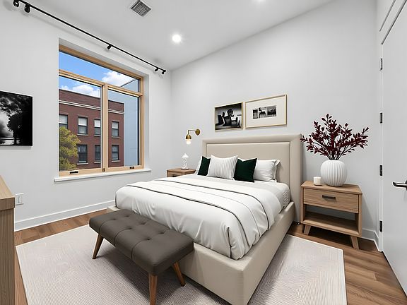 4th image of 91 Clay St APT 3A