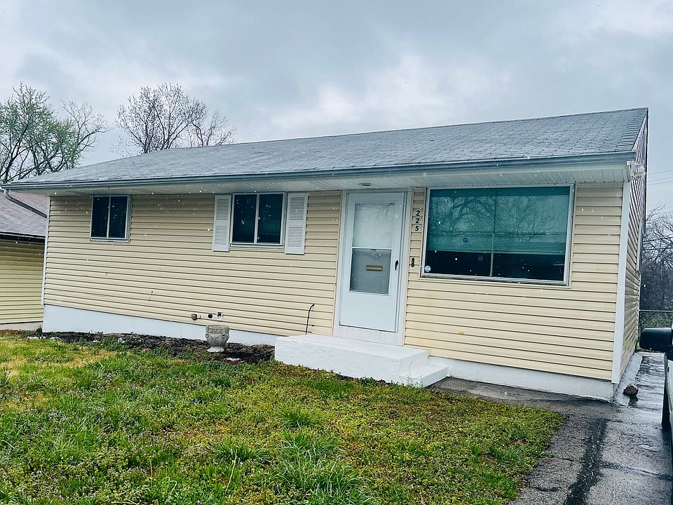 1st image of 225 Dundee Cir