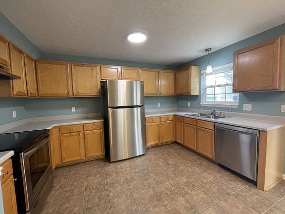 3rd image of 119 Homestead Pl