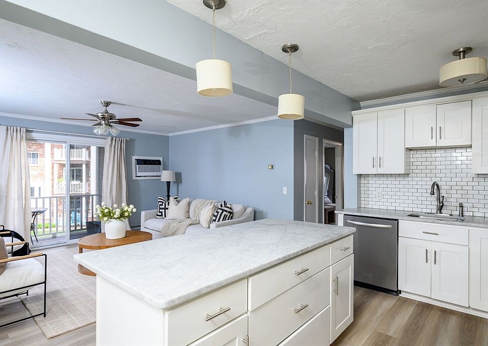 1st image of 1801 Ocean St APT B21