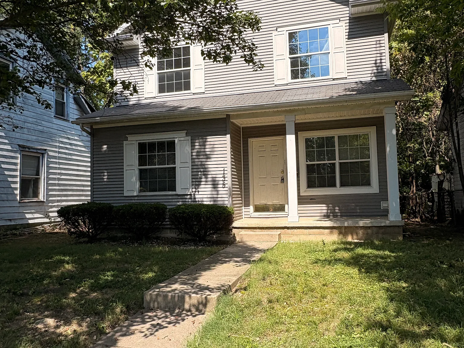 4 bed, 1456 sqft, $1,500 — Photo 1